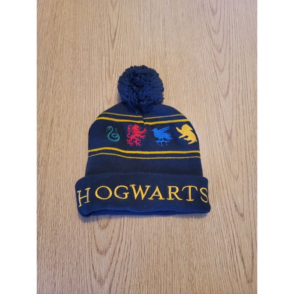 HARRY POTTER Hogwarts Houses Beanie Hat Pom Pom Embroidered Gryffindor Slytherin